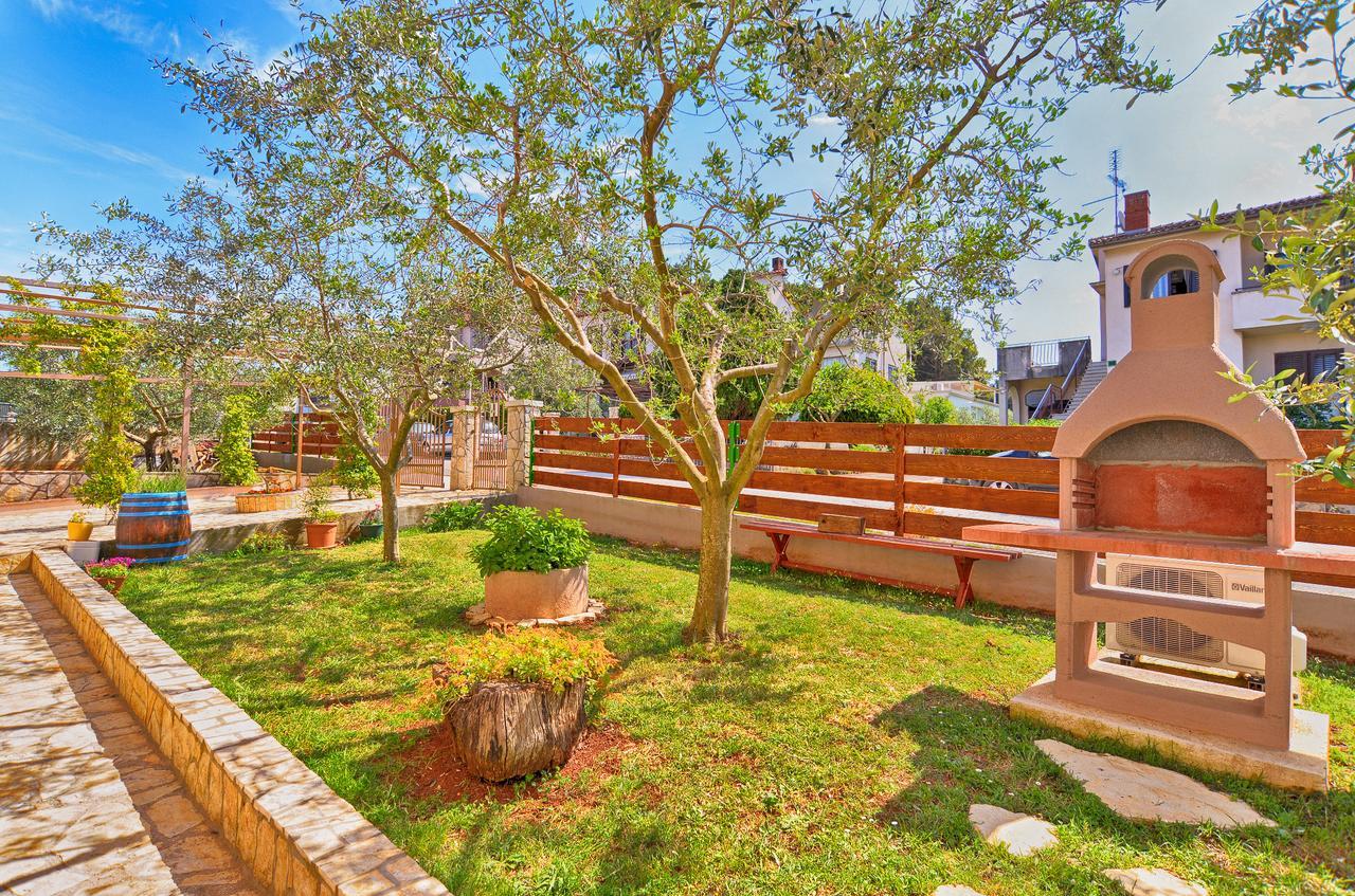 Apartments Chiara 877 Pula Exterior photo